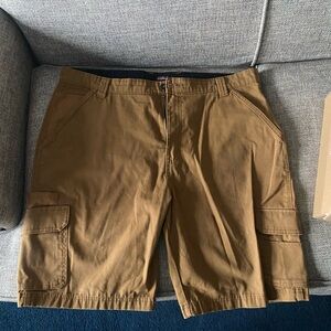 Dickies Men's Tan Cargo Shorts